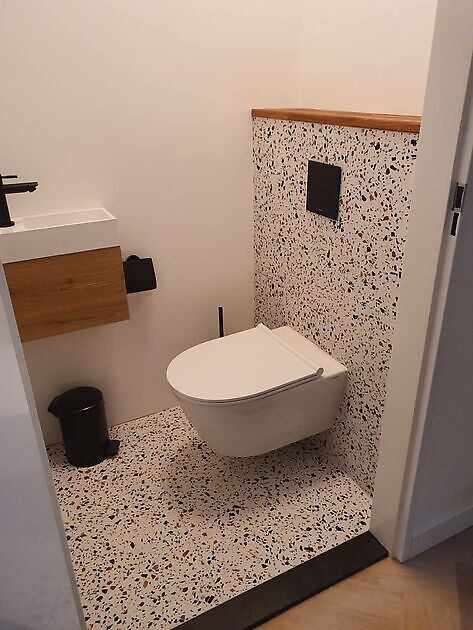 Badkamer en toilet Groningen - Qubestone - Jipsinghuizen